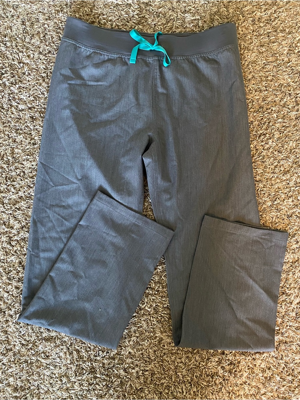 FIGS medium tall Livingston scrub pants